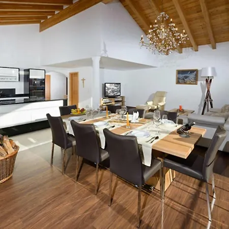 モンテ クリスト アパート ツェルマット