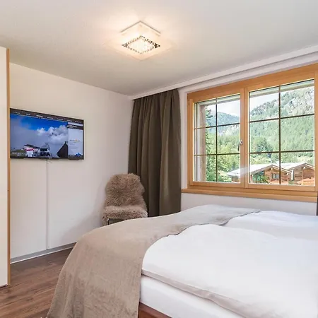 モンテ クリスト アパート ツェルマット